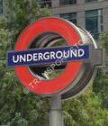 Book cover of Underground Official Handbook  by BAYMAN, Bob & CONNOR, Piers 